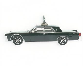 Auto World 1979 Lincoln Continental Lowrider Rare Silver Metallic