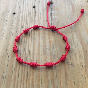 Red string bracelet. Knots bracelet. Kabbalah red string bracelet. Protective bracelet. String bracelet