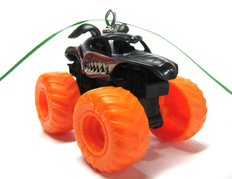 Monster Jam 4x4 Mutt Rottweiler Monster Truck Car Christmas Tree