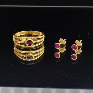 18K Ruby Ring & Stud Earrings Jewelry Set ~ 6 3/4