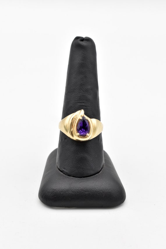 14K Amethyst Ring ~ US Size 10 1/4