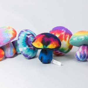 NEW Magic Meowshrooms with Organic Catnip and Silvervine