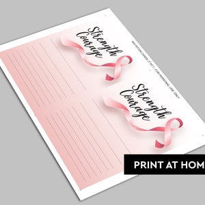 K&ouml;nnte beinhalten: Druckbare Einladungskarten mit einem rosa Band und dem Text "St&auml;rke Mut" auf einem rosa und wei&szlig;en Hintergrund. Der Text "Zu Hause drucken" befindet sich am unteren Rand der Karte.
