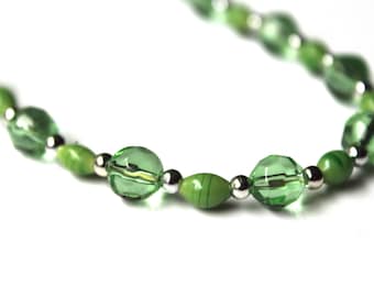 Short Green Necklace, Beaded Jewelry, 18 inches