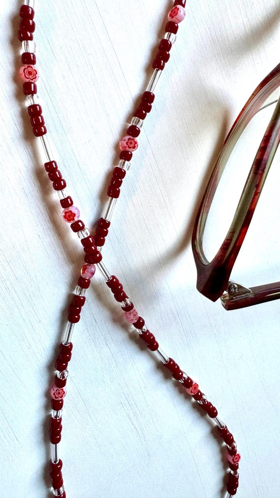 Small Bead Glasses Holder, Tiny Brick Red Minimalist Eyeglass Chain