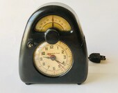 Vintage Isamu Noguchi Measured Time black Bakelite clock and kitchen timer