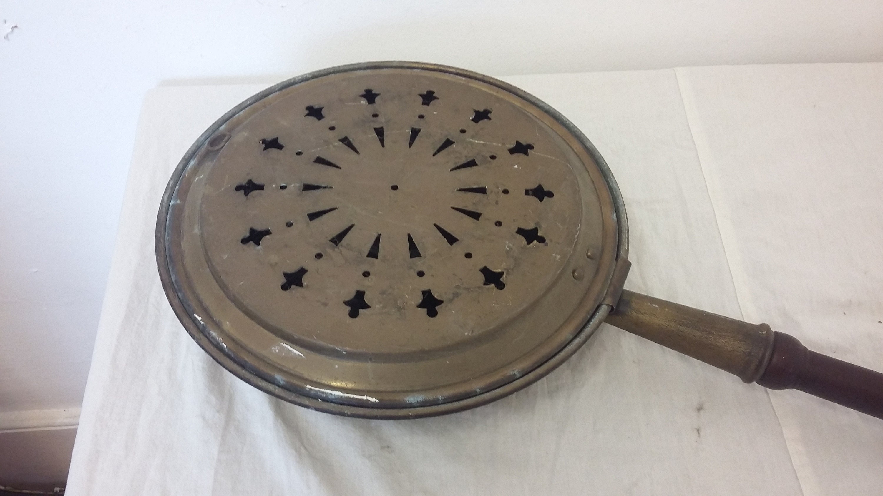 Vintage Brass Bed Pan Bed Warmer Fireplace Chestnut Roaster Etsy UK