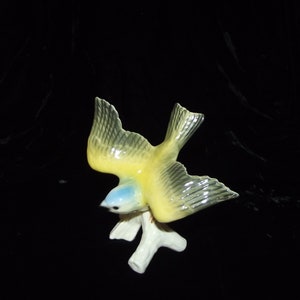 Goebel Bird figurine, Bullfinch figurine, item # 278