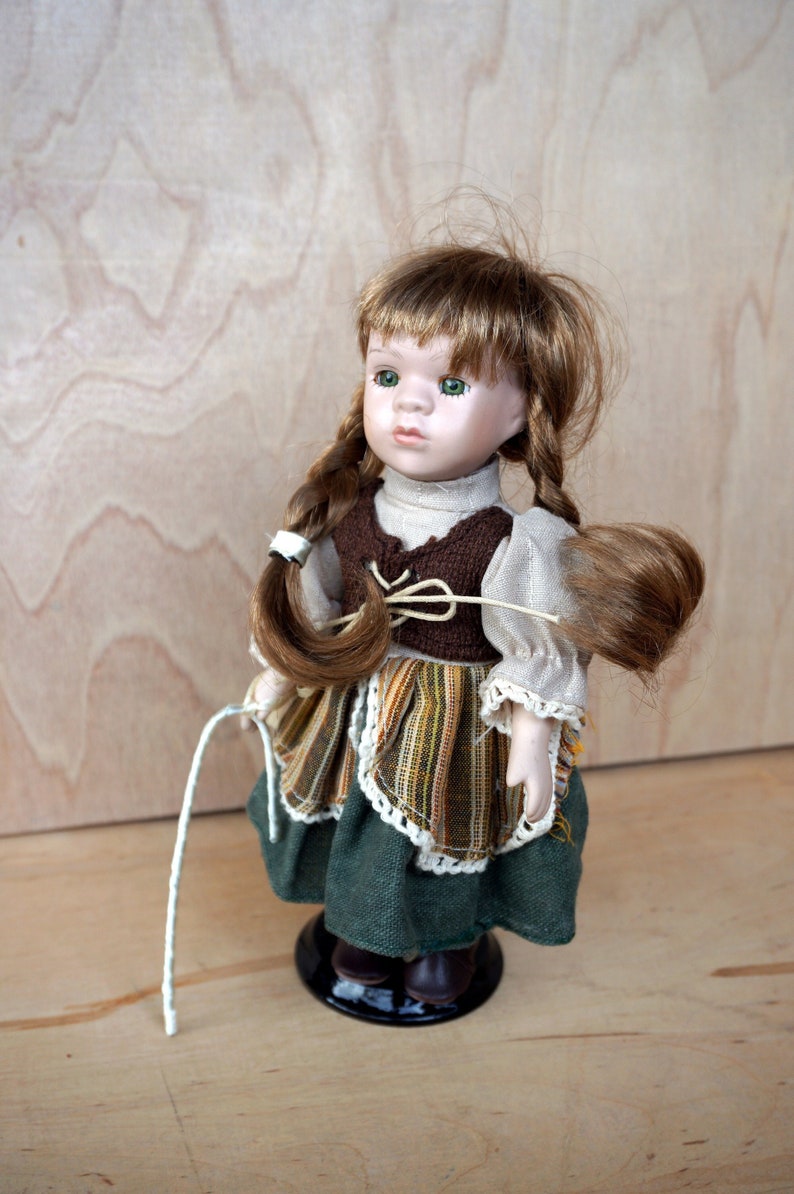 duck house collectible dolls