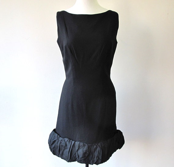 1960s Ruffle Bottom Dress