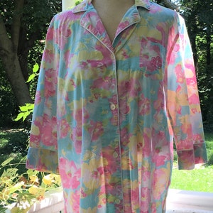 Vintage Women's Dressing Gown. Nightshirt. Ralph Lauren Print Robe. Size S. image 2