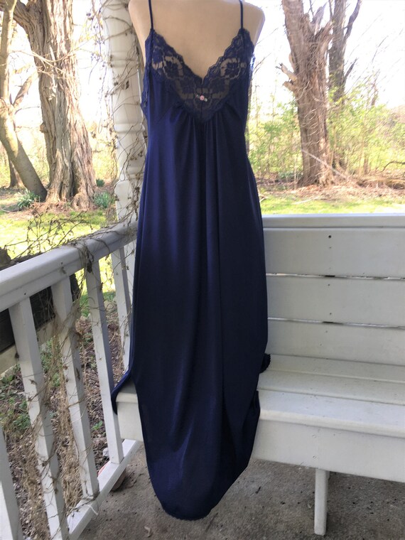 Vintage Lorraine Royal Blue Lace Nightgown.  Size… - image 1