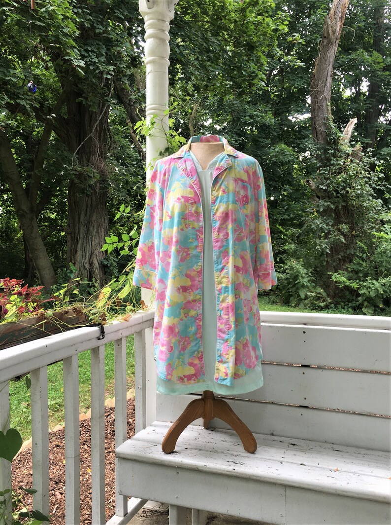 Vintage Women's Dressing Gown. Nightshirt. Ralph Lauren Print Robe. Size S. image 1
