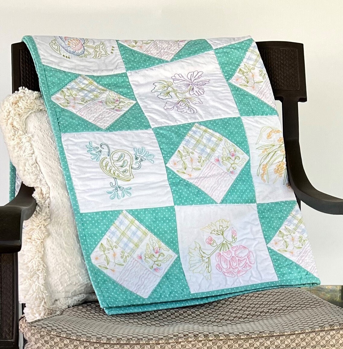 Baby Embroidered Quilt,  Multicolored  floral quilt, newborn keepsake, Baby girl or boy Quilt Great as a Gift ,Personalized Quilt