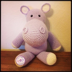 Hannah the Hippo Crochet Pattern, amigurumi stuffie toy crochet pattern, hippo animal, hippo toy, crochet pattern, amigurumi, hippo