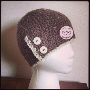 Buttoned Up Beanie Crochet Pattern, unisex beanie, beanie with buttons, accented beanie