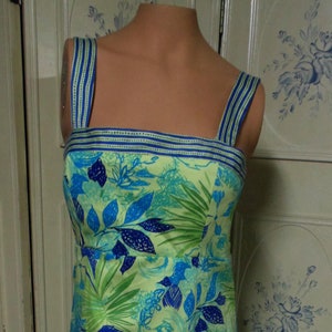 Vintage R & K Originals Green with Blue Leaves, Size 14