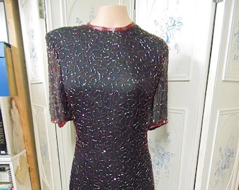 Robe perlée noire par Silky Nites, taille 10, soie
