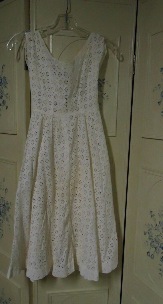Burberry Vintage Dress-Bust 34 to 36