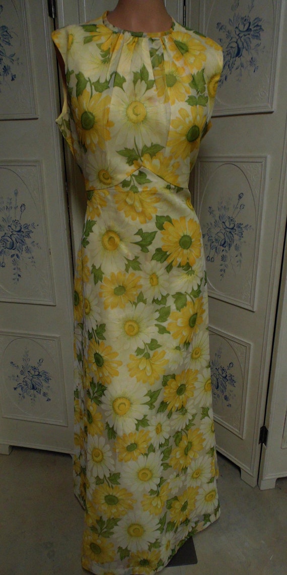 1970 Yellow Flowered Hostess Gown with Coat, Size