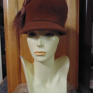 1960 Brown Felt Hat by Vivi by Elite