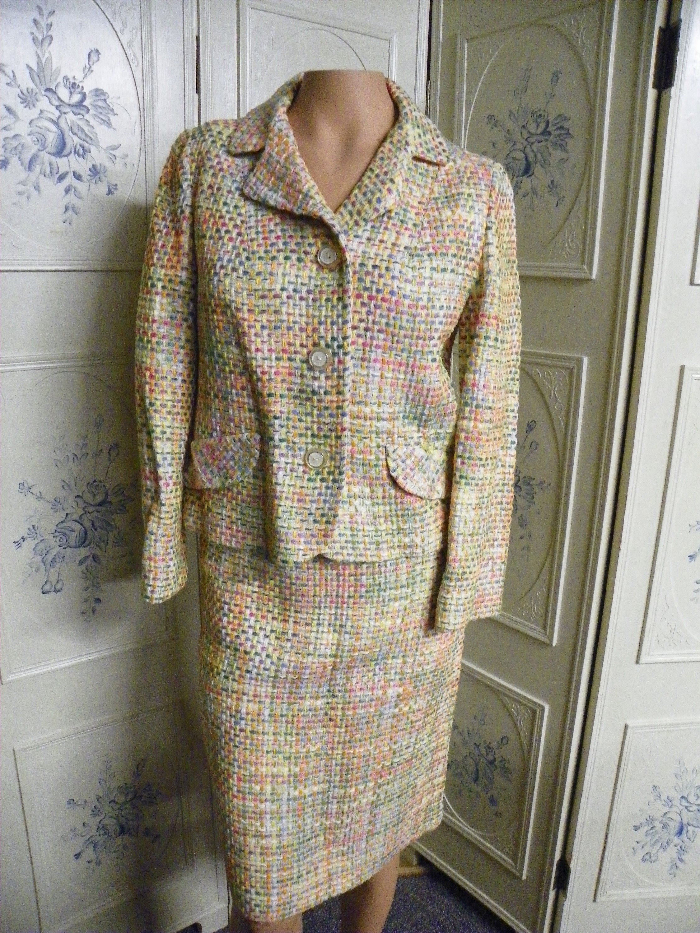 1960 Multicolored 2 Piece Suit, Bust 34