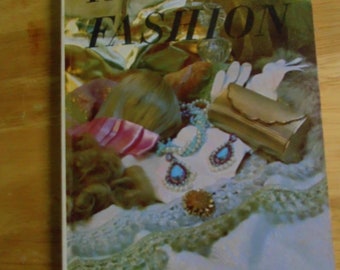1969 Fashion Guide: Wardrobe Styling & Color Tips