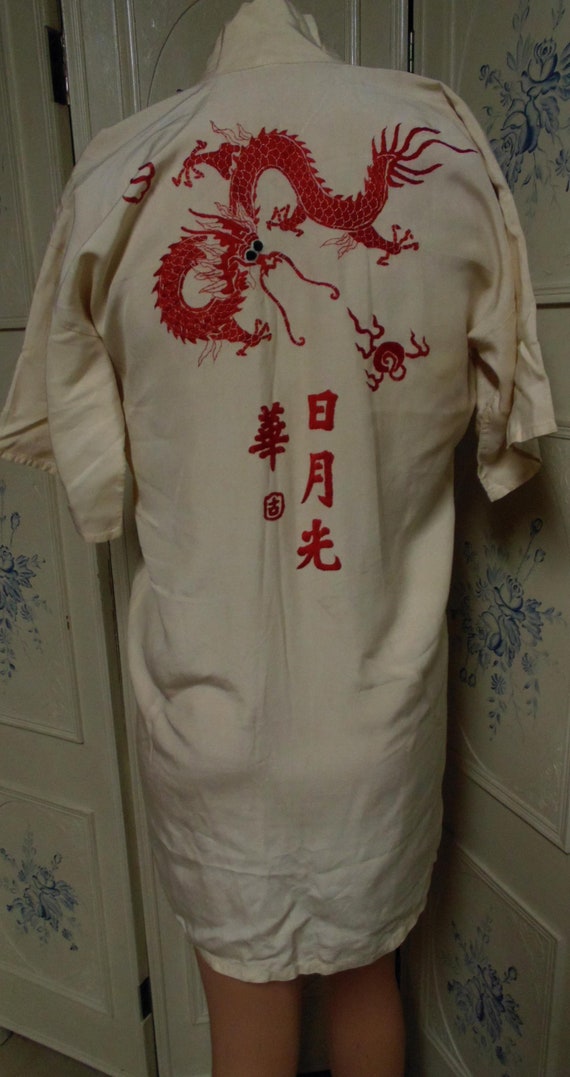 Vintage Japanese Robe with Embroidery, Bust 38" - image 3