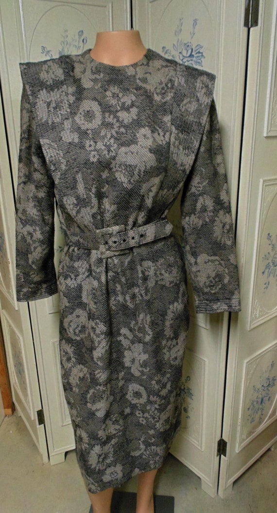 Albert Nipon All Wool Beige and Black Dress