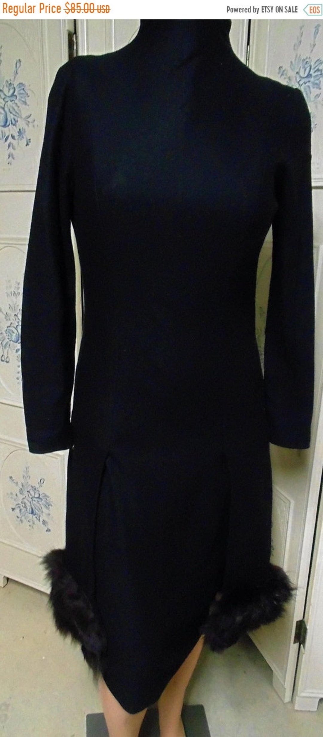 PENTAGON NECK FOLD HEM DRESS