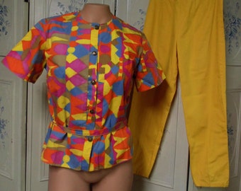 1960's Yellow pants and Multi colored Shirt with Belt, Size 12
