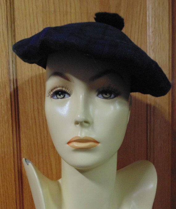 Vintage Concordia Classic Beret, made In Canada, B