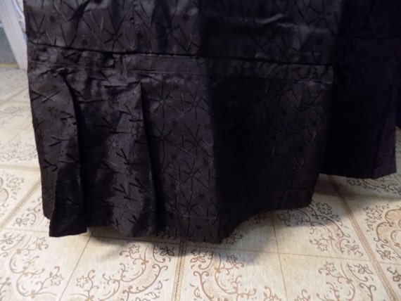 Victorian Black Skirt, Ruffles on Botton, Wonderf… - image 2