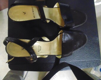 Bruno Magli Open Toed Sandals, Leather, Size 9AA Canada