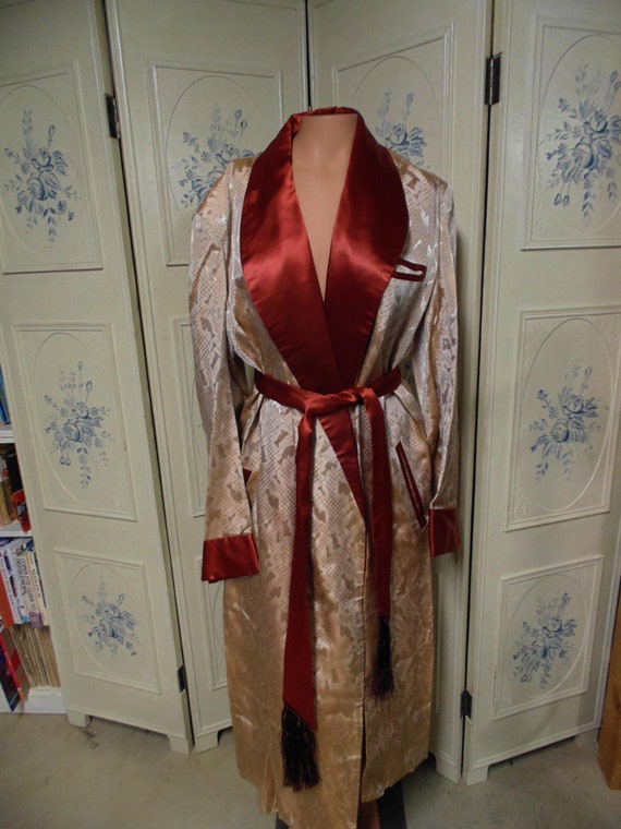 Vintage Satin Mans Robe with Belt, Chest 42"