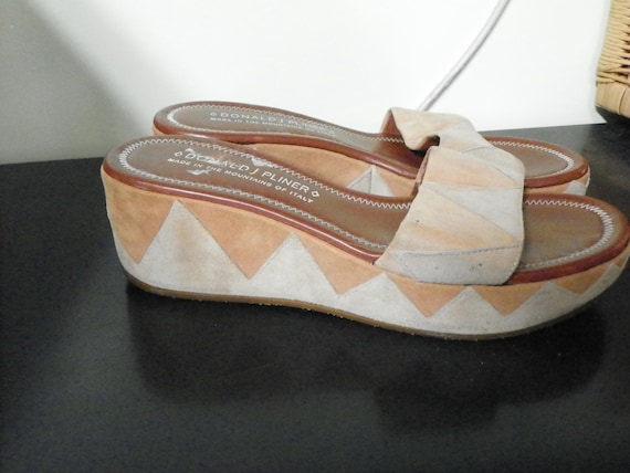 Donald J. Pliner Sandals, Made in the Mountains of Italy  display picture 3
