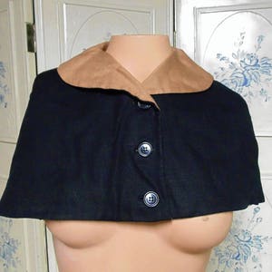 Vintage Black and Tan Cape, Wunderbarer Zustand