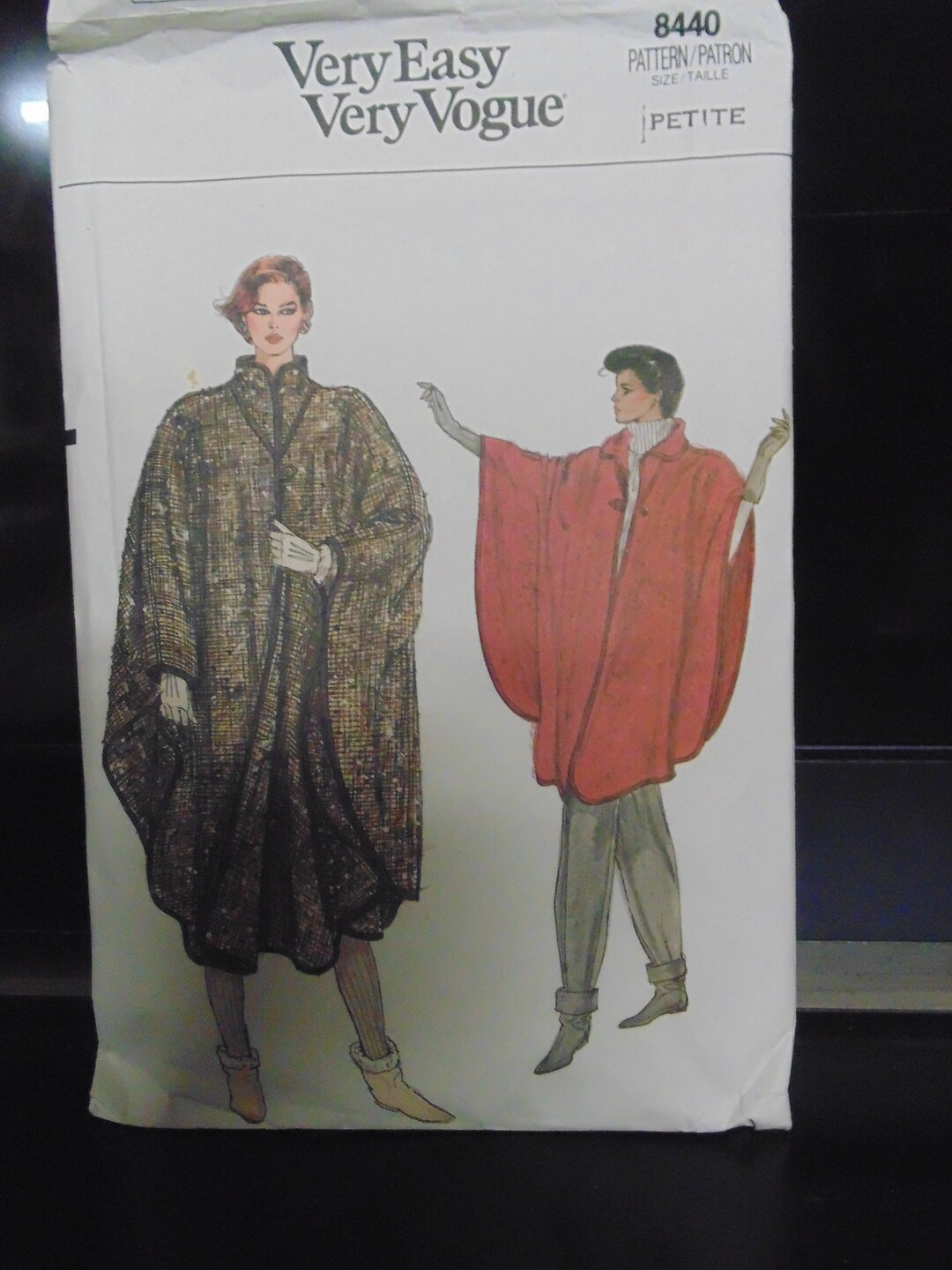 Vogue Cape Pattern 8440, Size Petite, Cut and Complete - Etsy