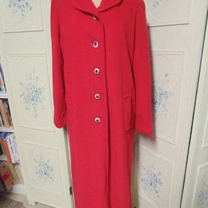 Red Vintage Winter Coat, Lined, Bust 40&quot;.