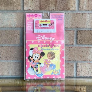 Disney Minnie 'N Me A Vacation Adventure - 24 Page Read Along