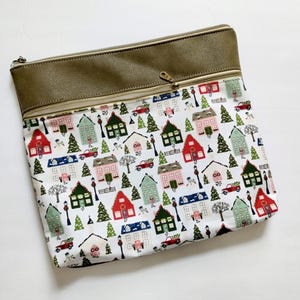 Deluxe Cross stitch project bag, needlework bag, Floss Bag Cross-stitch, Project Bag for embroidery, cross stitch organization, holiday town