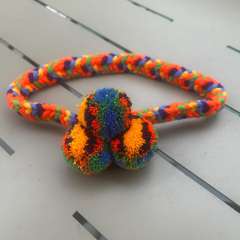 multicolor pom band