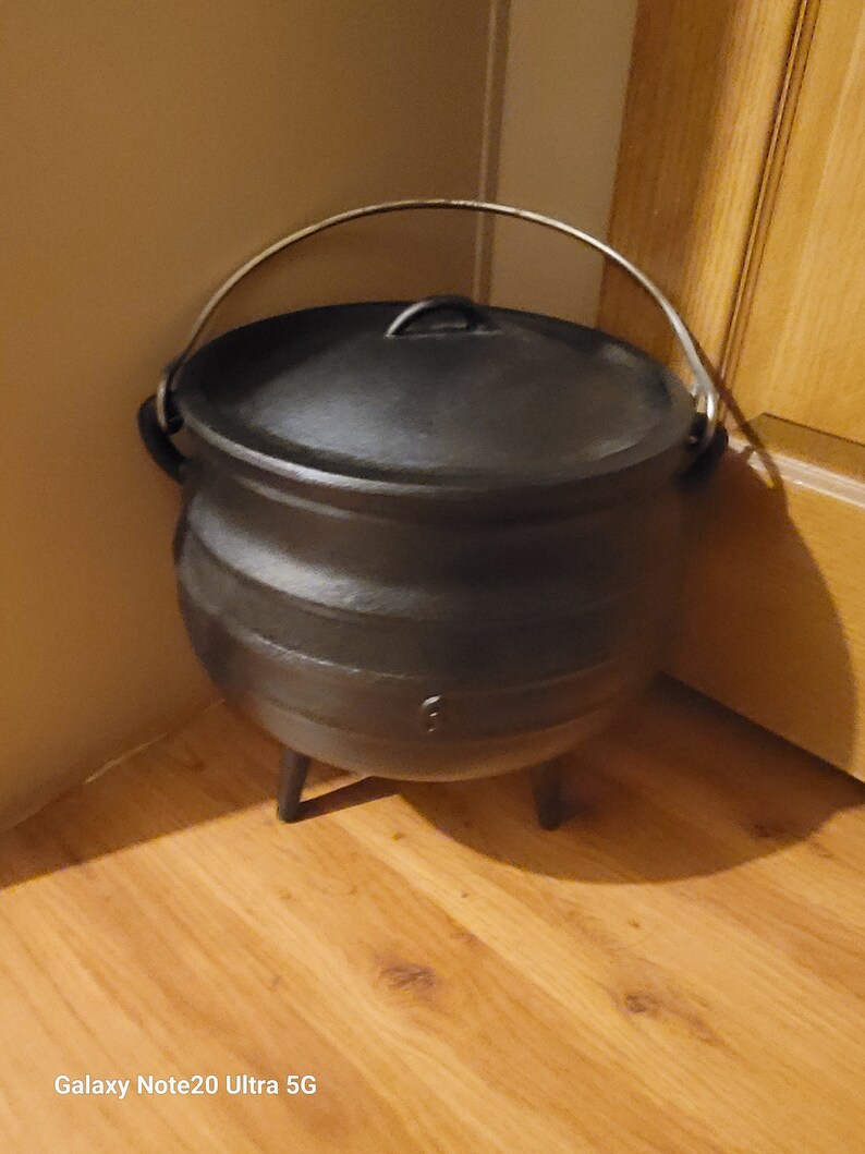 Cast Iron Cauldrons Size 4 or 6 image 7