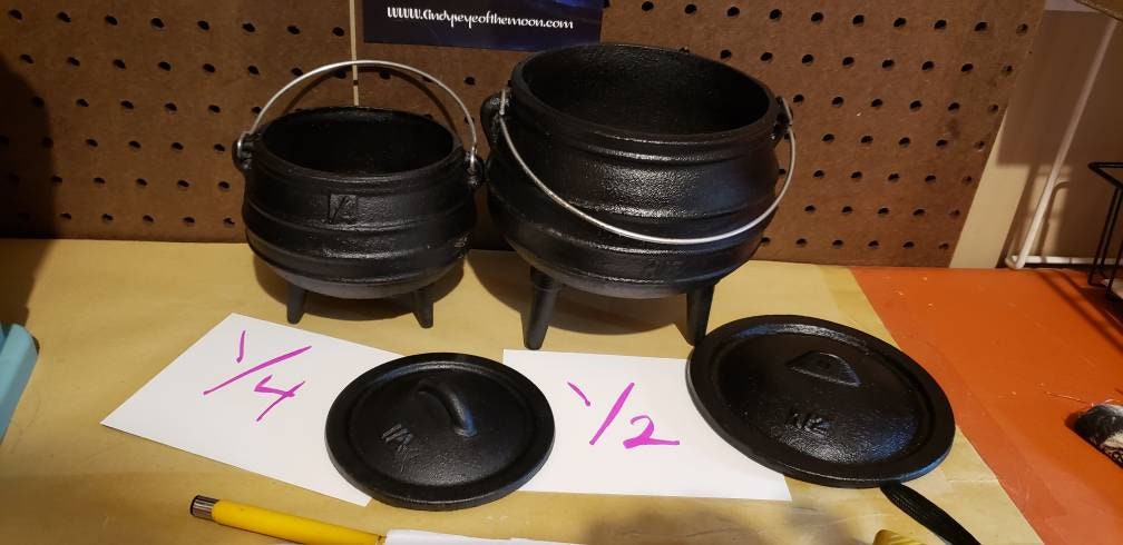 Size 1 Potjie Pot Cauldron Pure cast iron 3 quarts – Annie's