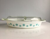 Vintage Pyrex White Turquoise Snowflake 2 Divide Casserole Dish with Lid
