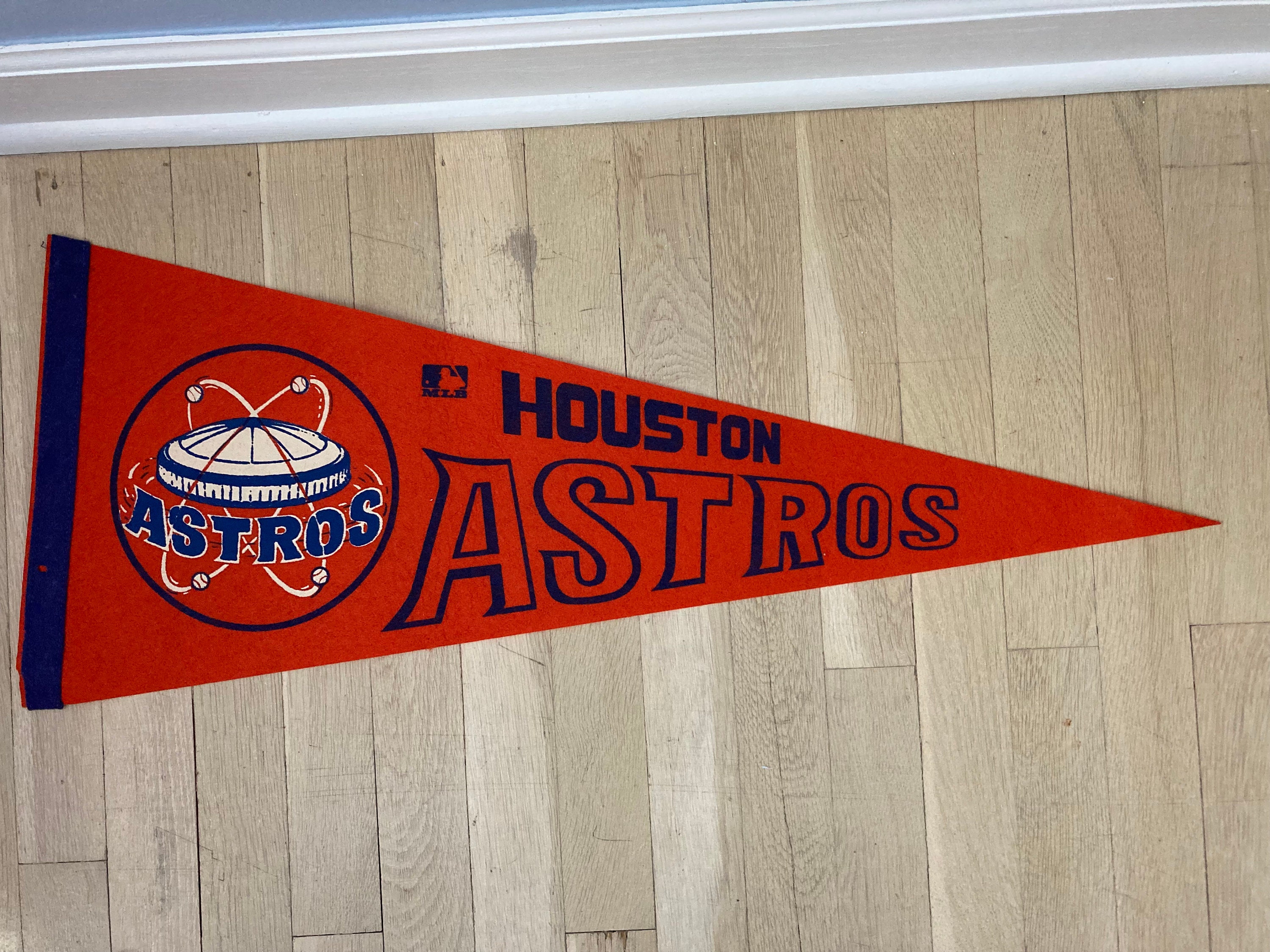 Houston Astros 12.5 x 18 Vintage Linen Garden Flag