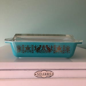 Vintage Pyrex 1960s Turquoise Golden Birds Space Saver With