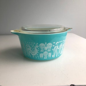 Vintage Pyrex Turquoise & White Butterprint Amish 1 Quart Casserole with Lid #473