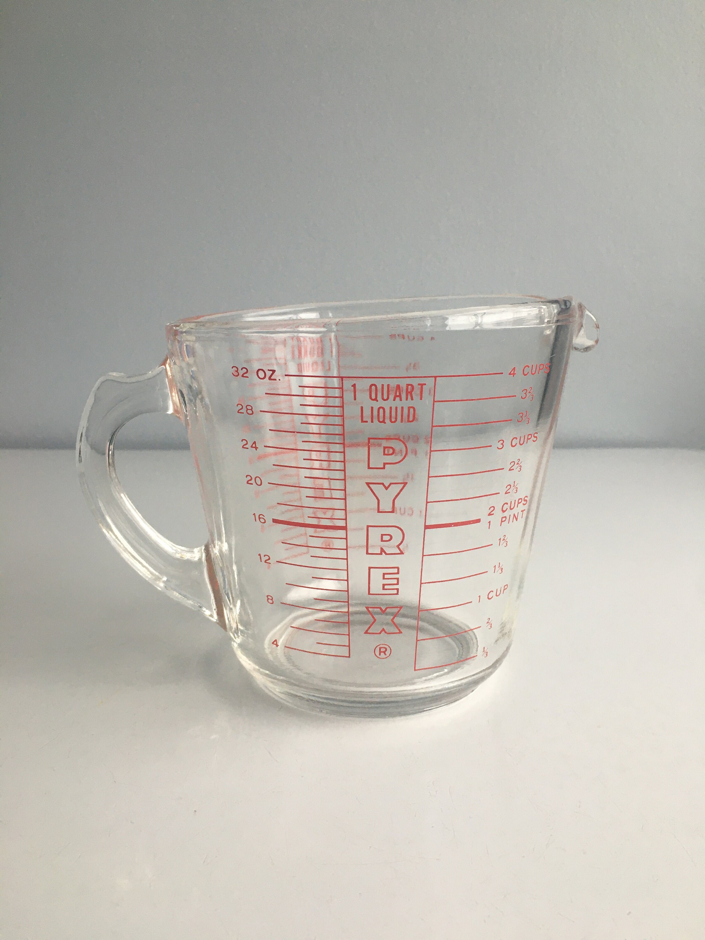 Pyrex 1-Qt. measuring cup