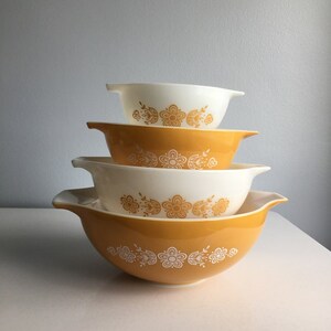 Vintage Pyrex Butterfly Gold Cinderella Mixing Bowls #441 442 443 444